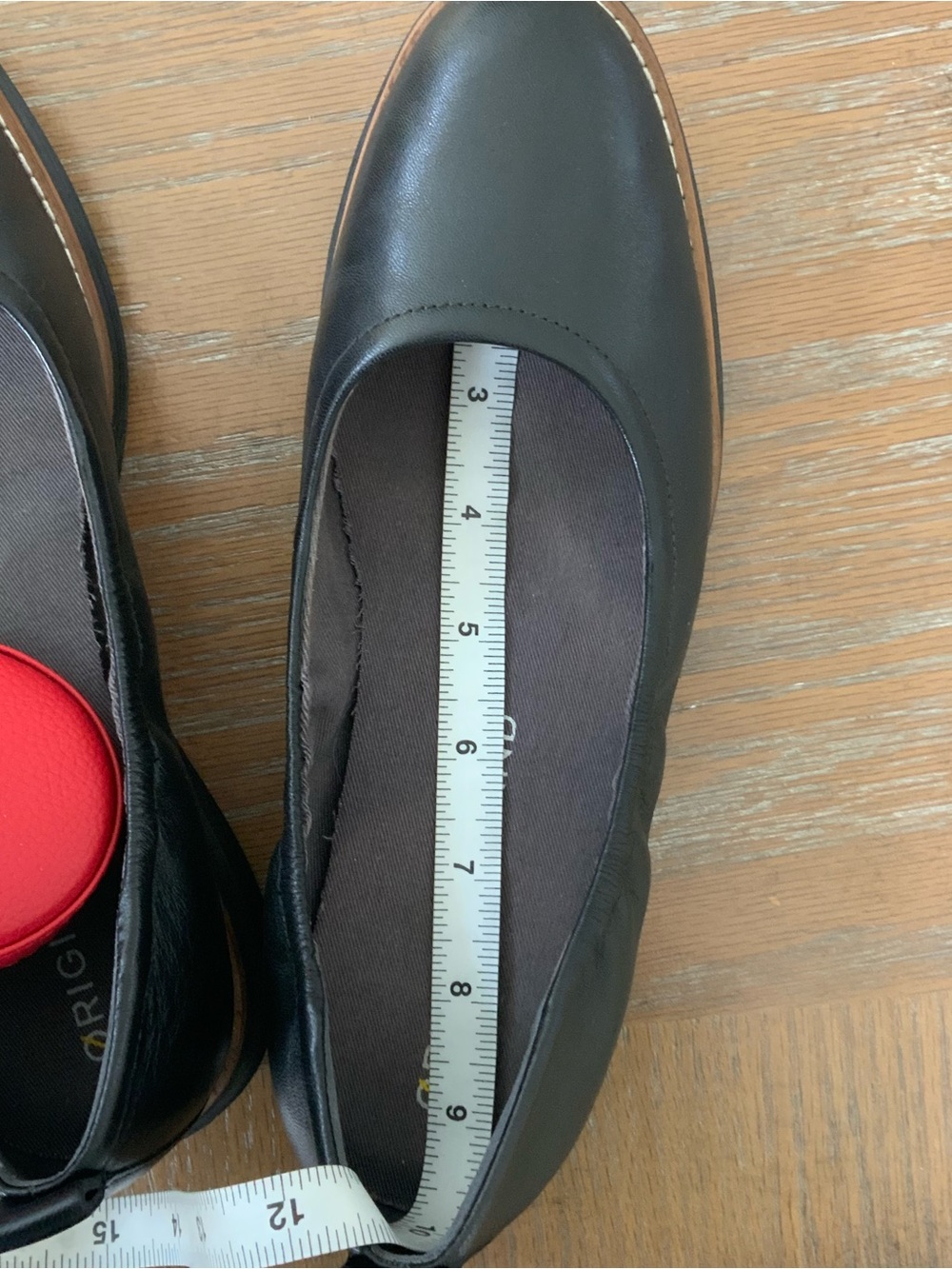 Cole Haan Women’s Black Leather Slip-On Flats Round Toe Shoes US7 - Picture 6 of 8